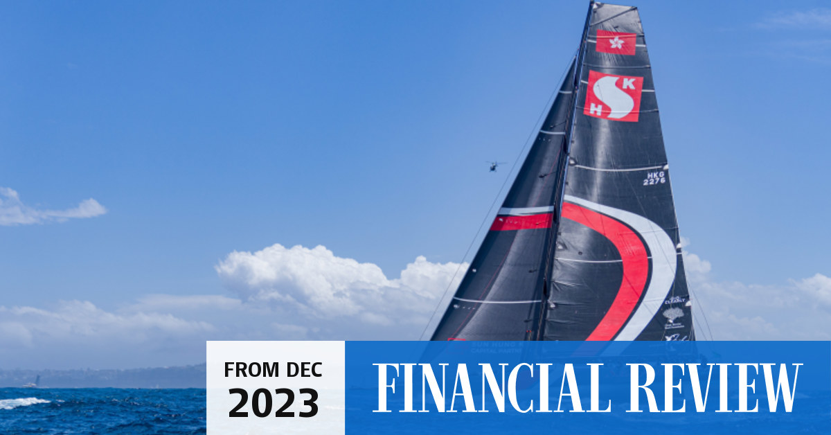 Sydney to Hobart Two more retire as storms hit Sydney to Hobart fleet
